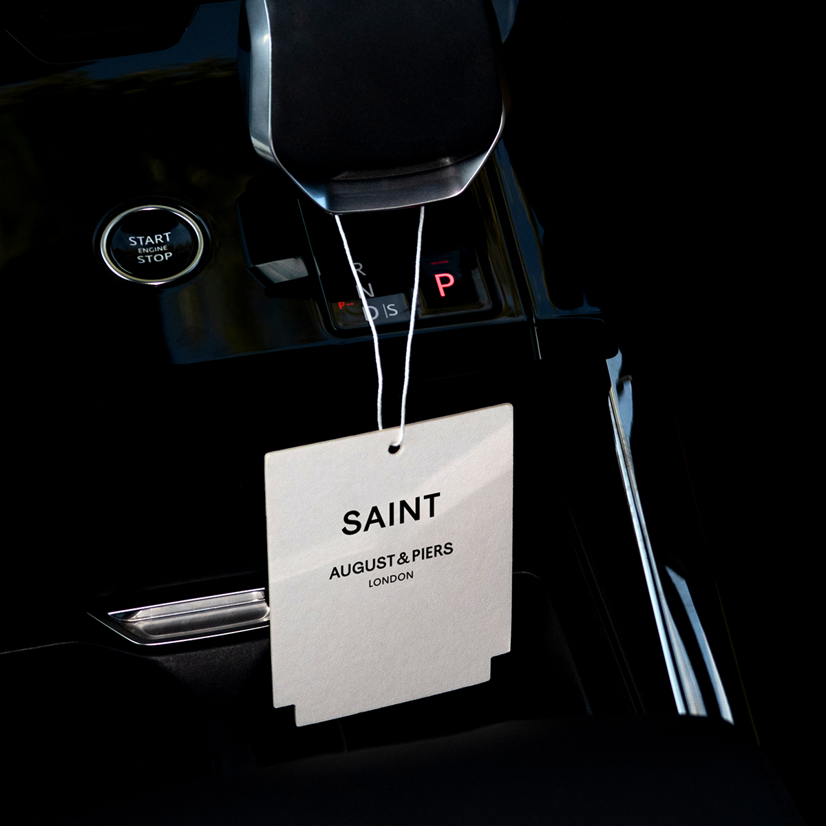 AUGUST&PIERS - Saint Fragrance Tag