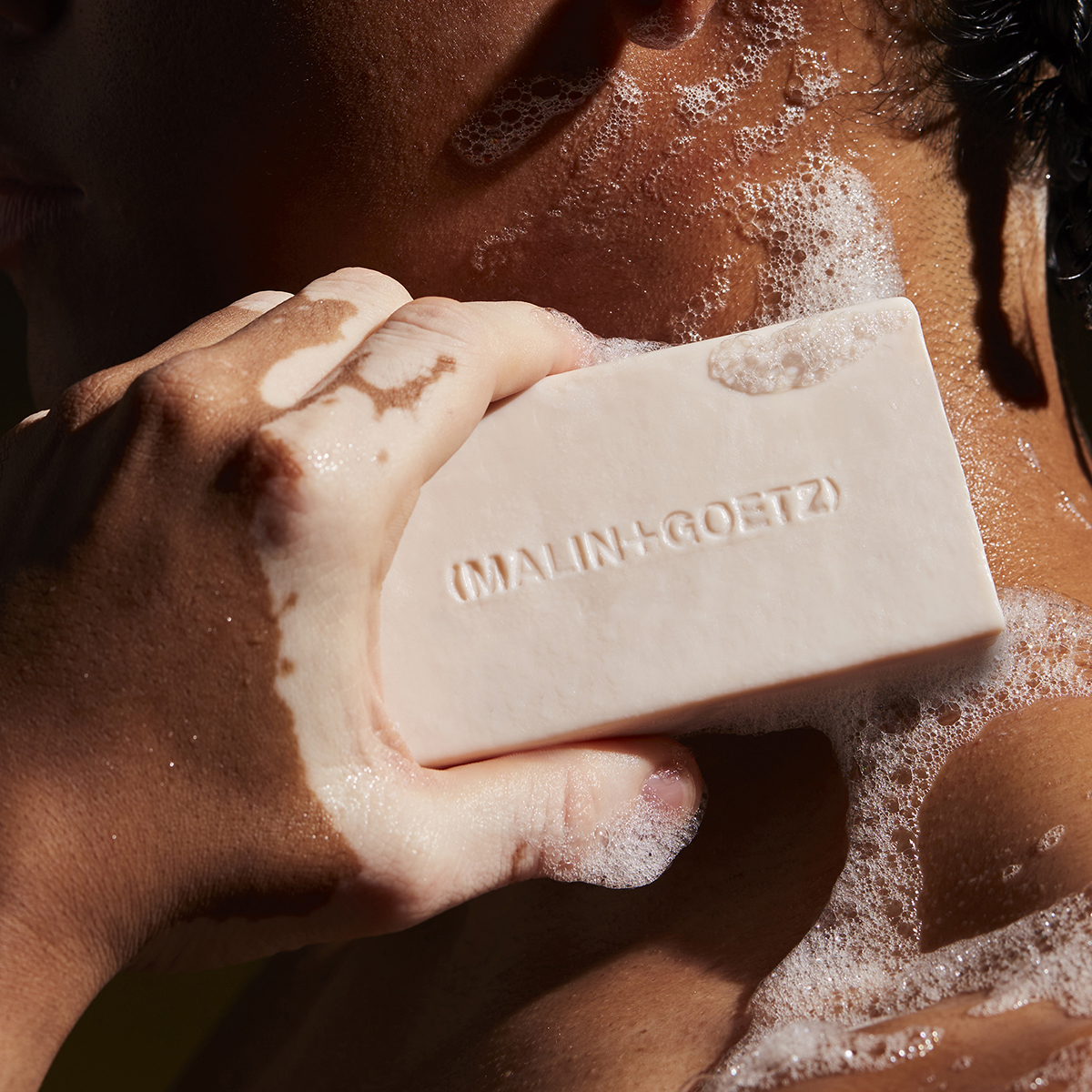 MALIN+GOETZ - Strawberry Vitamin B5 Hydrating Bar
