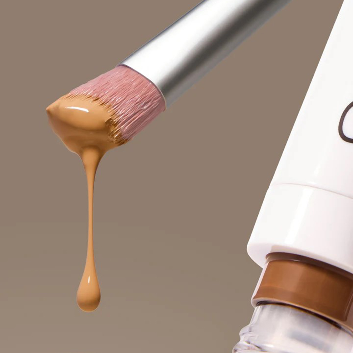 RMS Beauty - Skin2Skin Concealer Brush