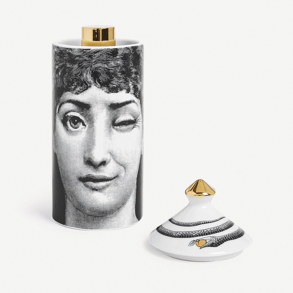 Fornasetti Profumi - Talvolta Room Spray Mascherina - Frutto Fornasetti Profumi - Talvolta Room Spray Mascherina - Frutto