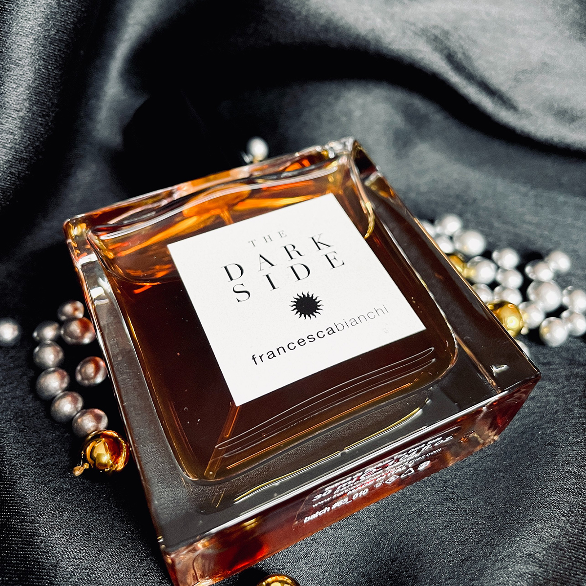 Francesca Bianchi Perfumes - The Dark Side Extrait de Parfum