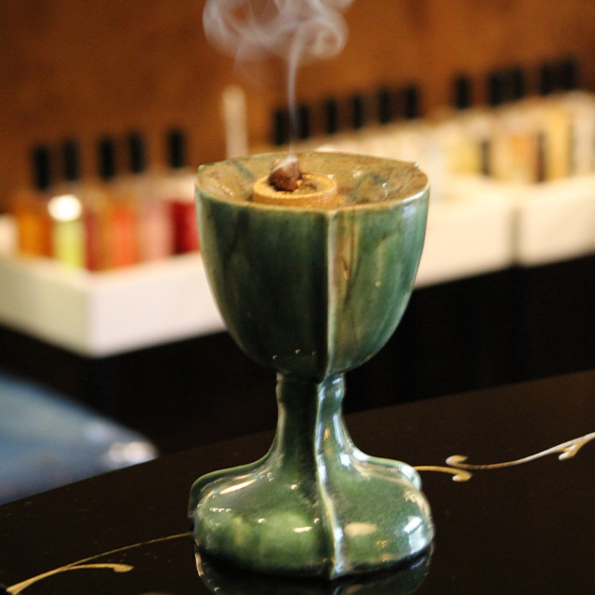 TOLA Perfumery - Bukhoor Powdery Incense