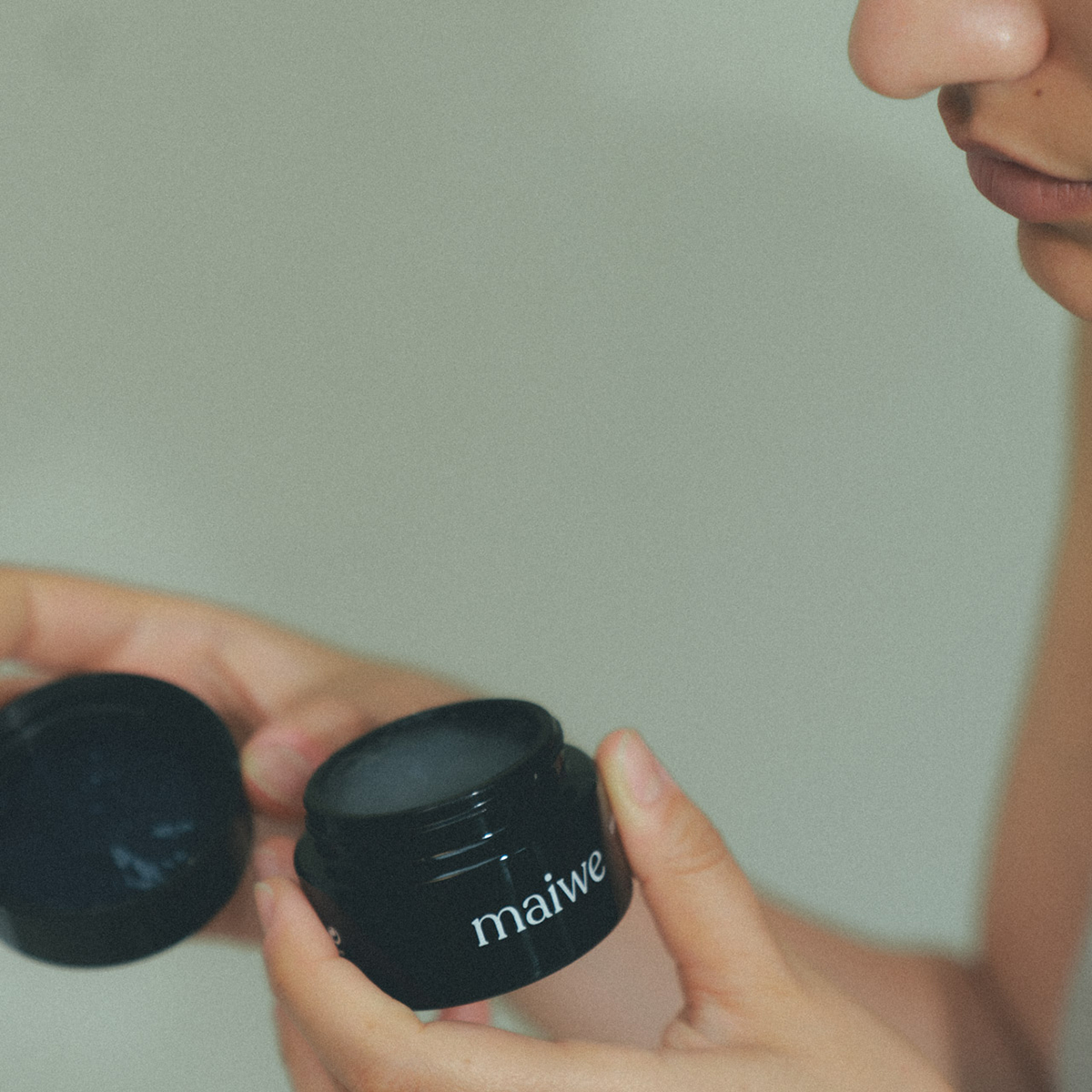 Maiwe - Exfoliating Glow Mask