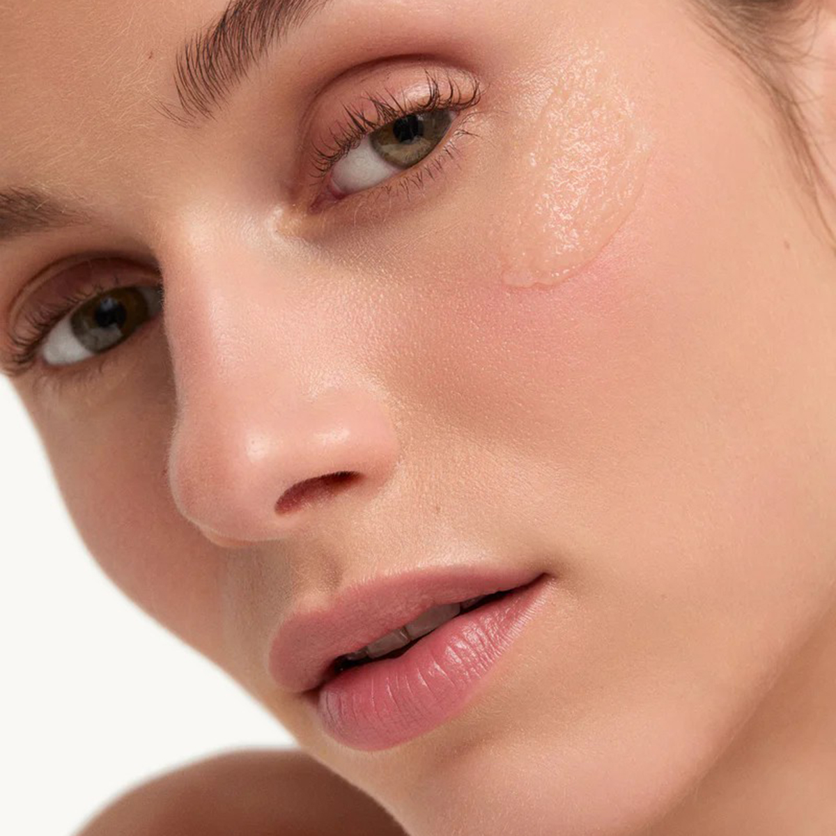 goop - Cloudberry Exfoliating Jelly Cleanser