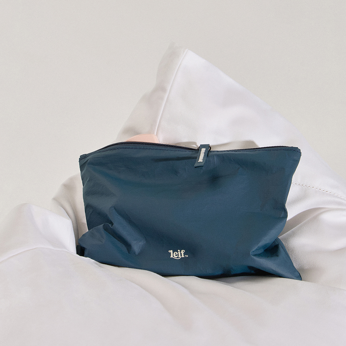 Leif - Wild Rosella Travel Set