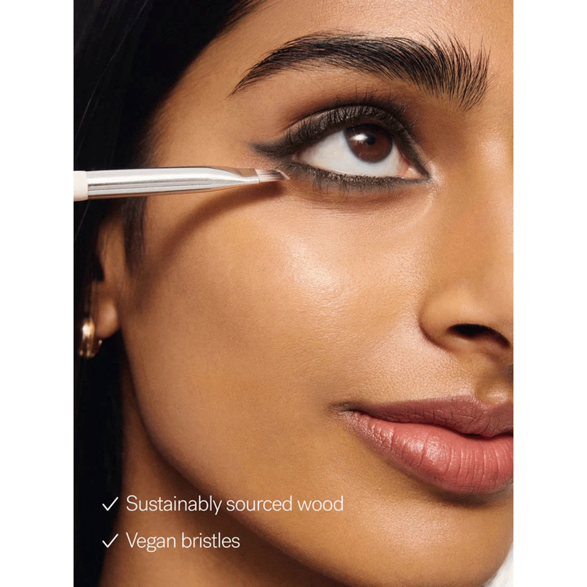 Ilia - Angeled Liner Smudge Brush