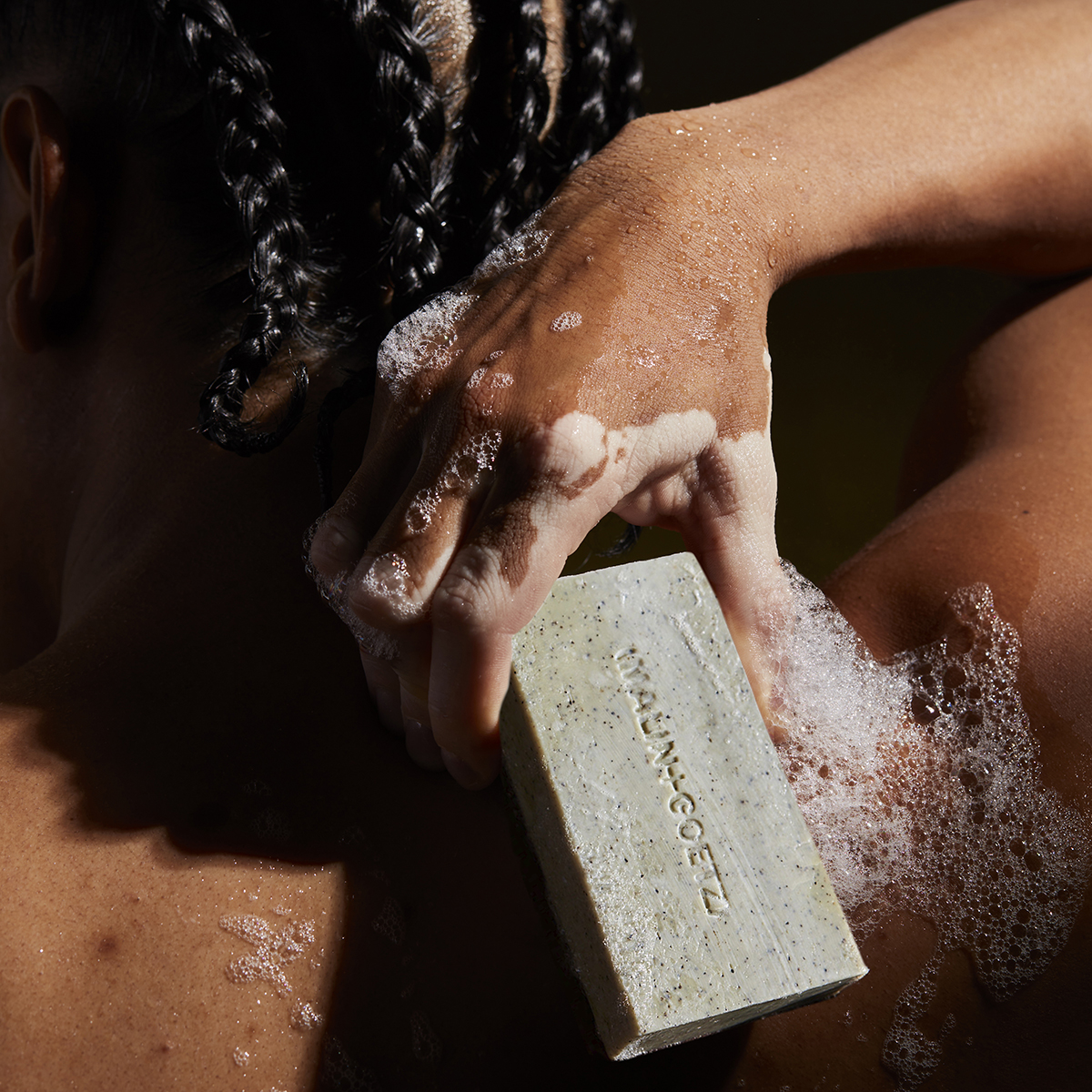 MALIN+GOETZ - Eucalyptus Mandelic Exfoliating Bar